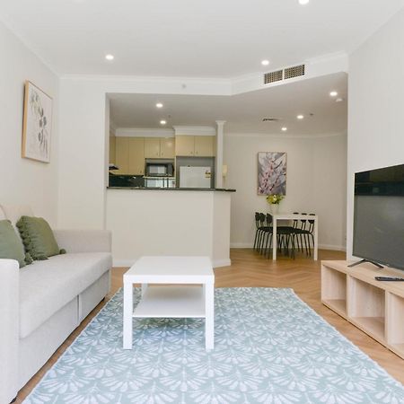 Great Location! Darling Harbour Superb 2Br Apt Sydney Bagian luar foto