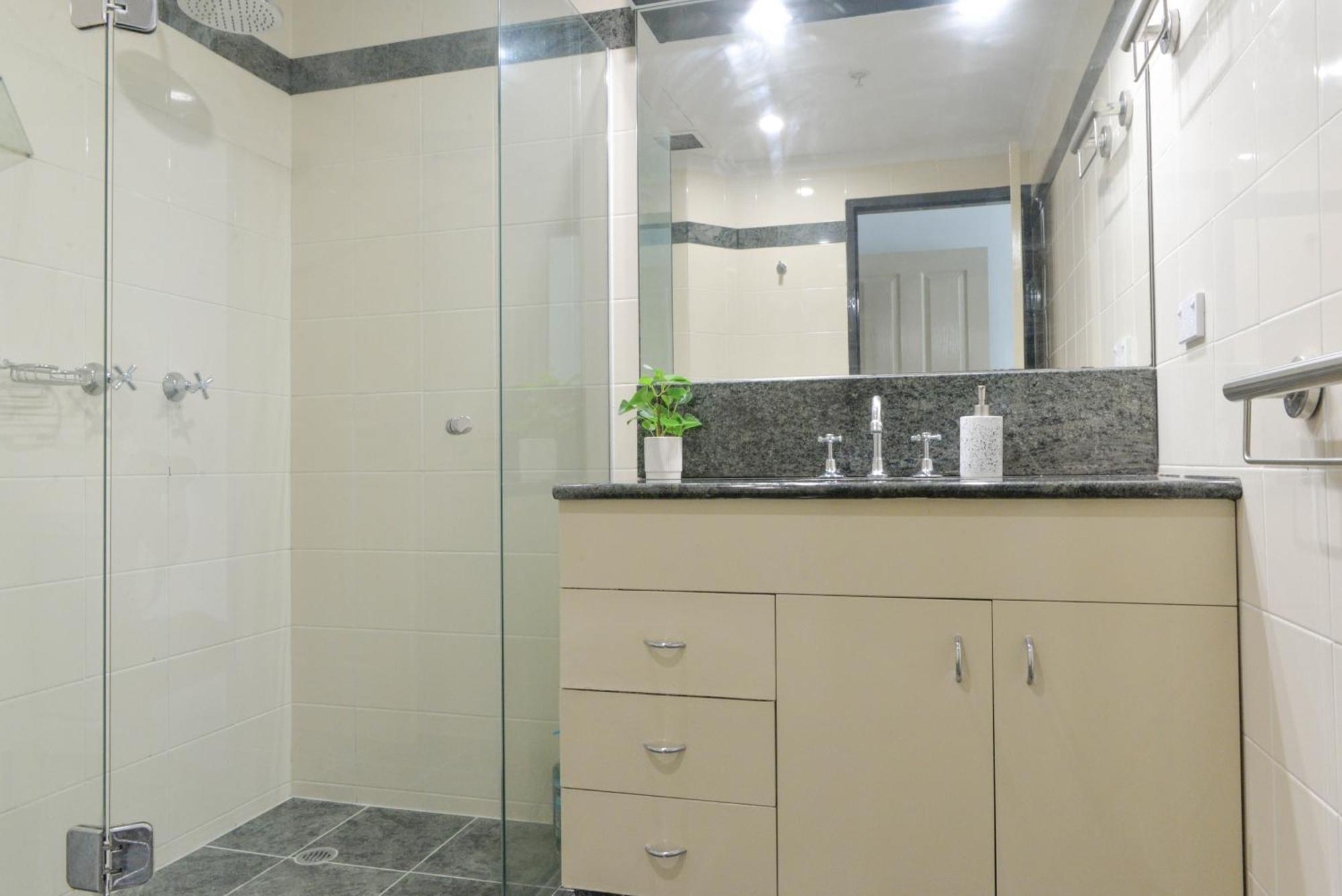 Great Location! Darling Harbour Superb 2Br Apt Sydney Bagian luar foto