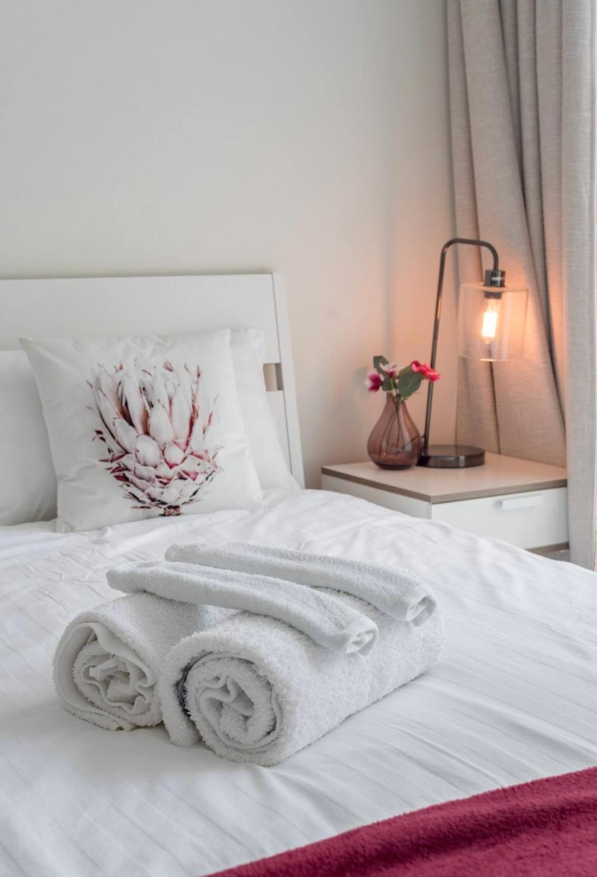 Great Location! Darling Harbour Superb 2Br Apt Sydney Bagian luar foto